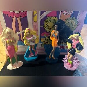 Barbie McDonald toys from the 90’s Doll Set with Colorful Outfits